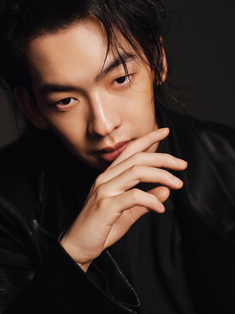 乐团团长鲍东明